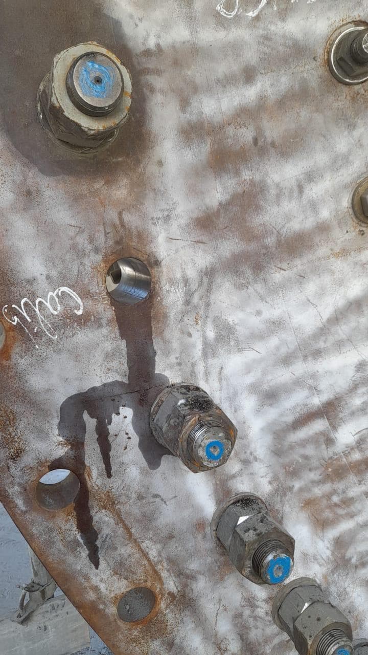 Mandrilhamento de furos em equipamento industrial